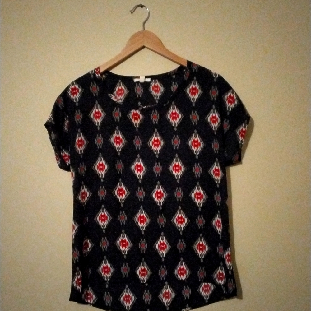 Black and red diamond shirt